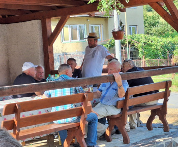 Aktuality / Čistenie studničky 