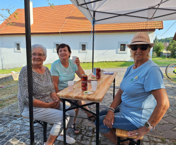 Aktuality / Čistenie studničky 