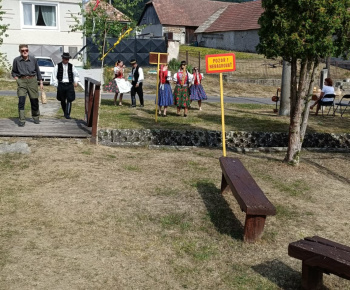 Aktuality / POZVÁNKA - foto
