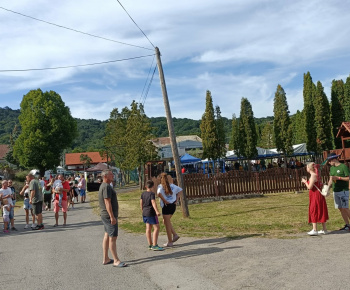 Aktuality / POZVÁNKA - foto